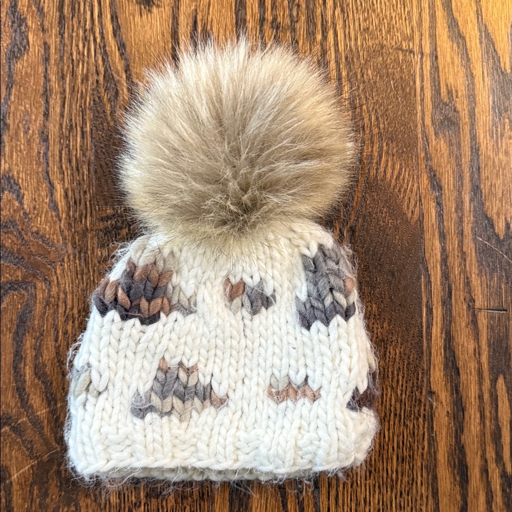 The Blueberry Hill Cozy Knit Pom-Pom Beanie for Newborn - Cream and Brown - Picture 4 of 4